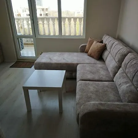 за гости сънрайз флора бийч Appartement