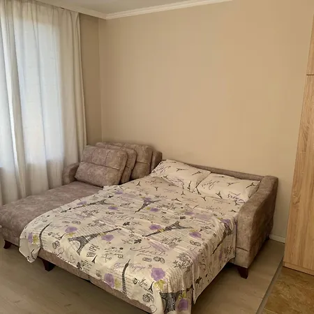 за гости сънрайз флора бийч Appartement *