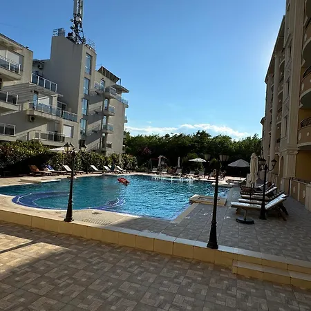Appartamento за гости сънрайз флора бийч Pomorie